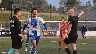 Guillem Bachs celebra el segon gol del matx