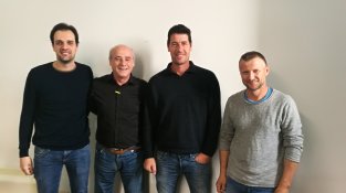 L’Ajuntament de Cassà signa el conveni de per fer un nou aparcament públic a Can Molinas