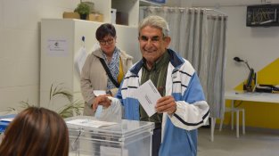 Poques cues en el matí electoral