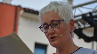 Lectura d'un escrit sobre les Triadores de taps