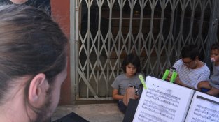 Els carrers de Cassà es vesteixen de música