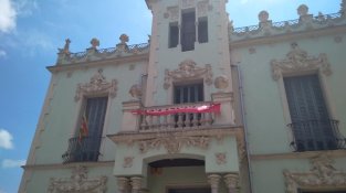 Esquerra Cassa denuncia la retirada de la pancarta per la república de la façana de can Nadal