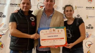 Lliurament del diploma al TKD Jorsan
