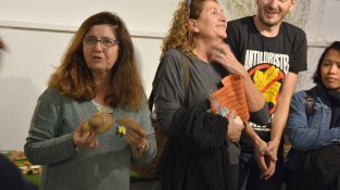 Xon Vilahur, una de les organitzadores, en la cloenda de la mostra