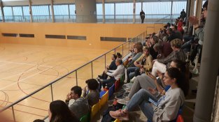 El públic va donar suport al Foment