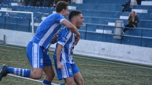 Biel Gasca i Marc Restrudis celebren el gol del 3-3