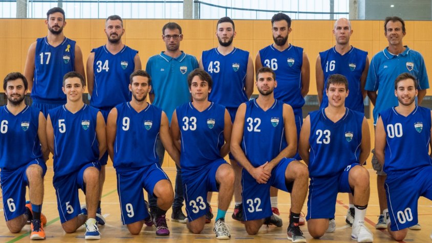 Nou triomf del sènior masculí del FomentVictòria del masculí i derrota del efemni dels equips seniors de bàsquet del Foment