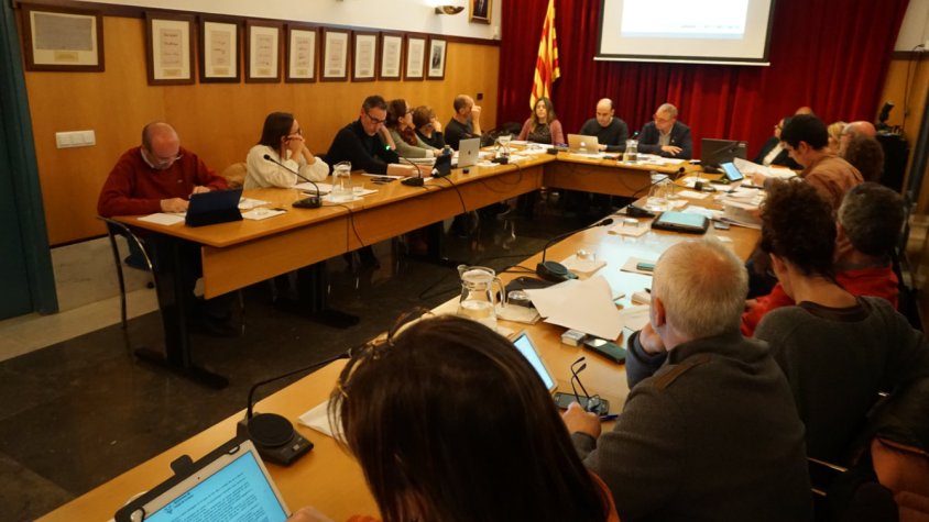 Un moment del ple d'aquest vespre, que ha durat dues hores i mitja