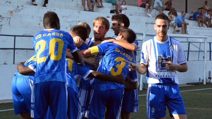 Eufòria al Cassà pel tercer triomf a la lliga de segona catalana