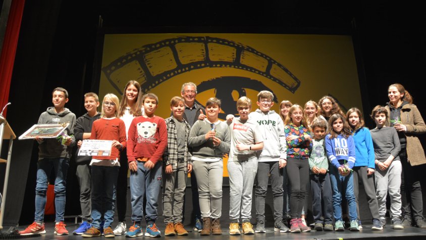 Foto de grup dels participants al Correcurts júnior d'enguany