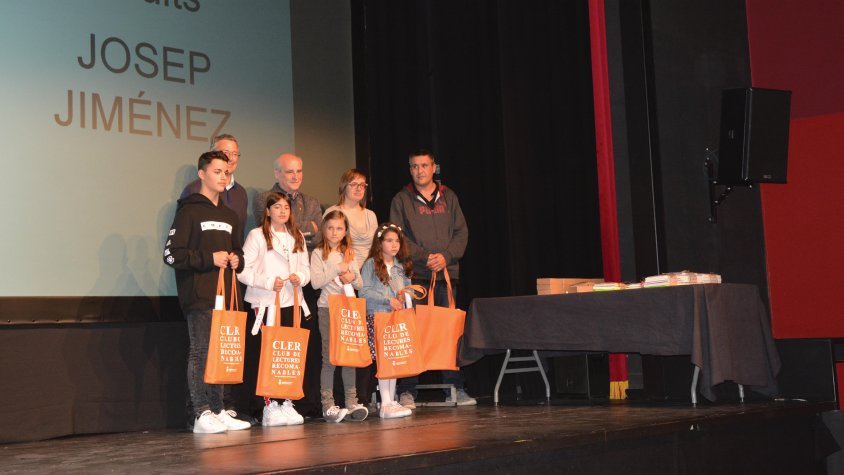 el concurs d epunt de llibre i el literari s'han fet igualment