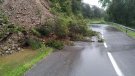 Tallada la carretera de Santa Pellaia per una esllavissada