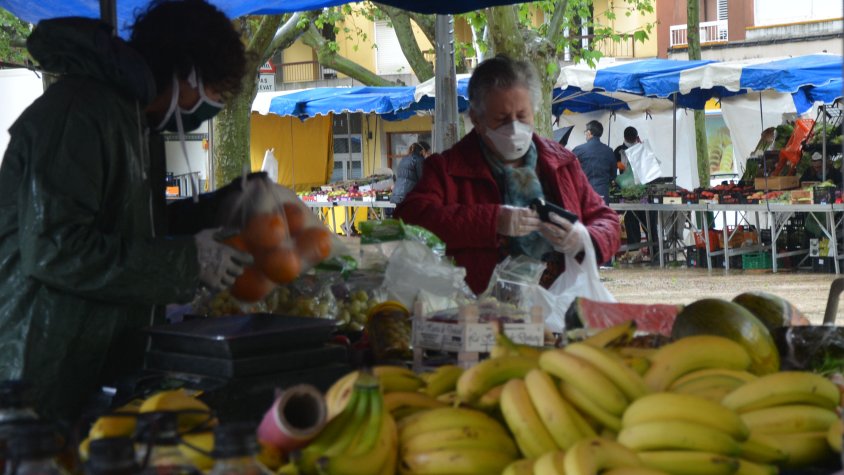 La mascareta torna a ser obligatòria per anar pel carrer