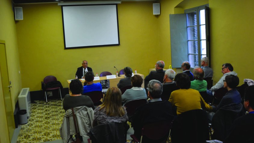 La xerrada de Joaquuim Nadal s'ha fet a la sala d'actes de Can Trinxeria