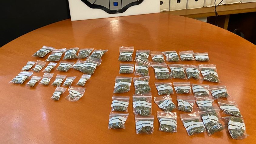Les bosses de marihuana incautades als detinguts