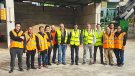 Empresaris xinesos visiten el centre de gestió de residus Cañet Xirgu de Cassà