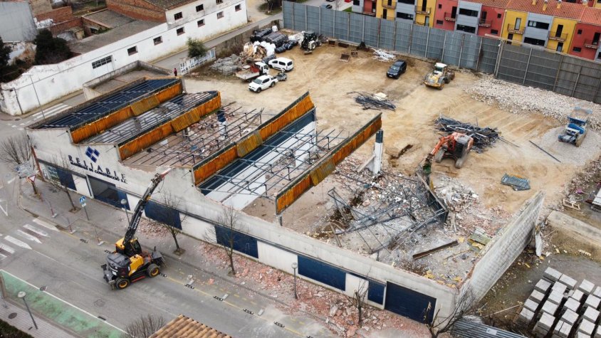 Imatge aèria dels treballs d'enderrocament d'aquesta tarda