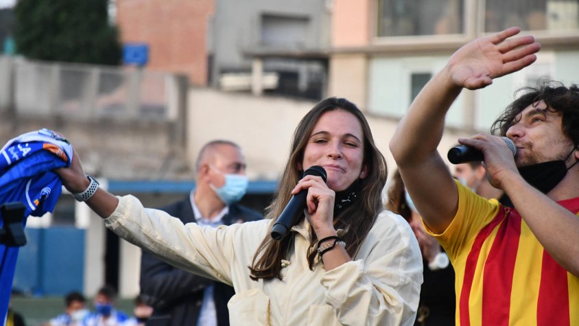 Albert Martínez i Laia Codina, interpretant l'Empordà