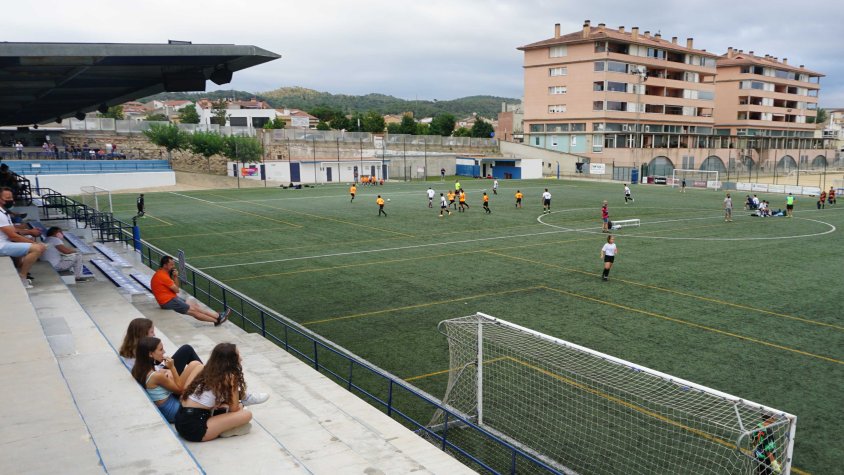 Primers partits del torneig d'estiu de futbol 7