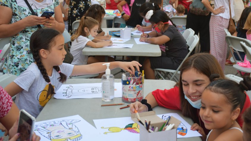 Taller de mascaretes dels gegants de Cassà