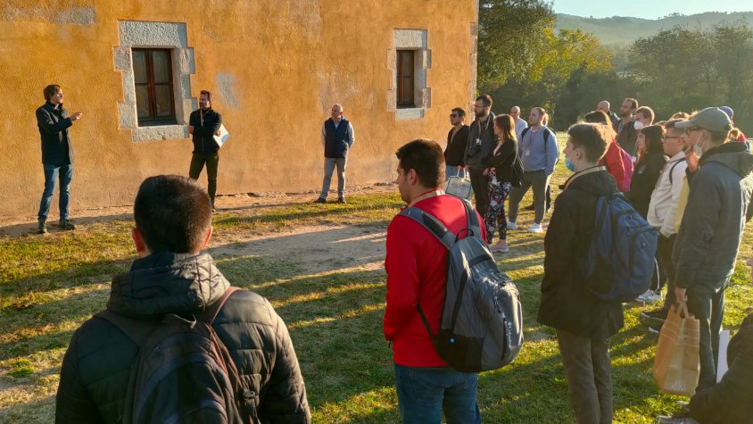 20 estudiants d’aeronàutica de diferents països visiten Can Vilallonga