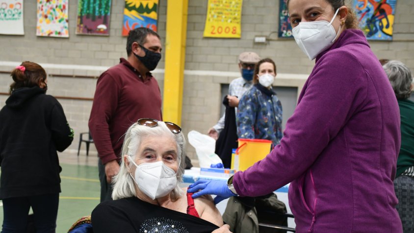 Vacunació sense cues avui al polivalent