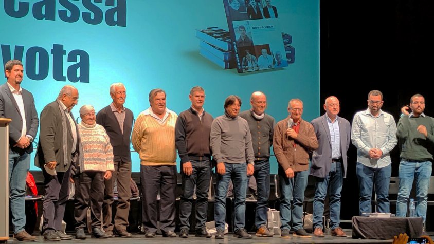 Foto de grup al final de l'acte
