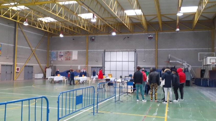 Primeres vacunacions aquest matí al pavelló polivalent
