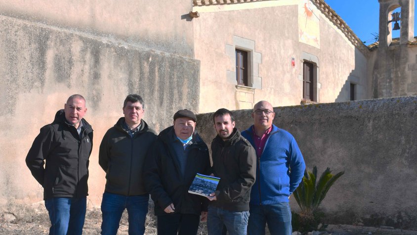 Els protagonistes de la presentació del llibre: Robert Mundet, Elvis Mallorquí, Quim  Mundet, Xavier Niell i Joan Bou.