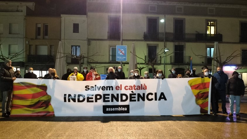 La concentració setmanal de l'ANC reclama la defensa del català