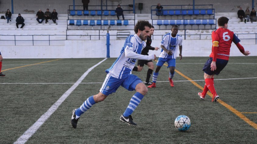El primer equip del Cassà va empatar contra el Camprodon