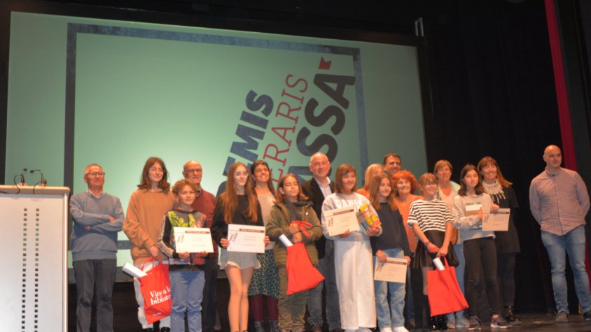 Foto del guardonats i jurat dels premis literaris d'enguany