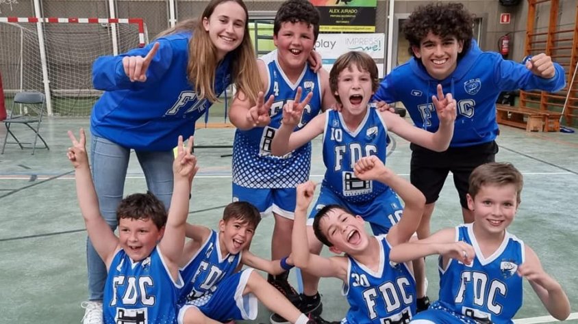 Participació a les 12 hores de bàsquet a Palamós