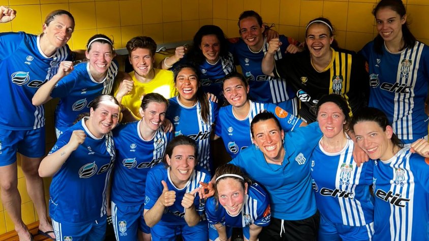 El sènior femení està fent una segona volta per emmarcar
