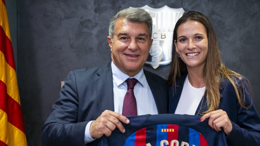 El president del Barça, Joan Laporta,  amb Laia Codina