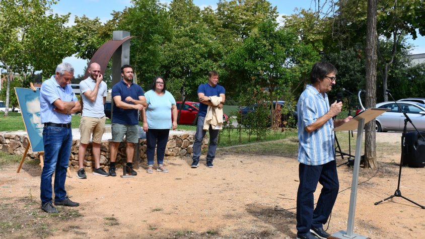 El president de la UD Cassà, Miquel Clapés, recordant la relació de Peius Pascual i Josep Dalmàs