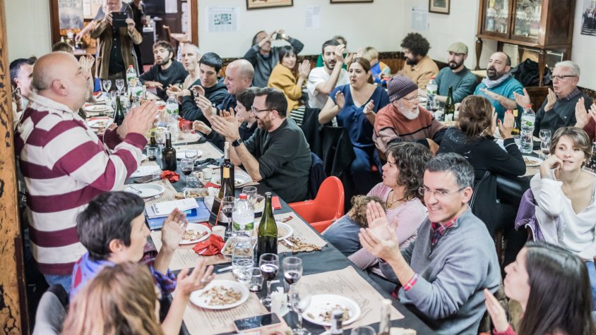 Un moment del dinar de cantadors