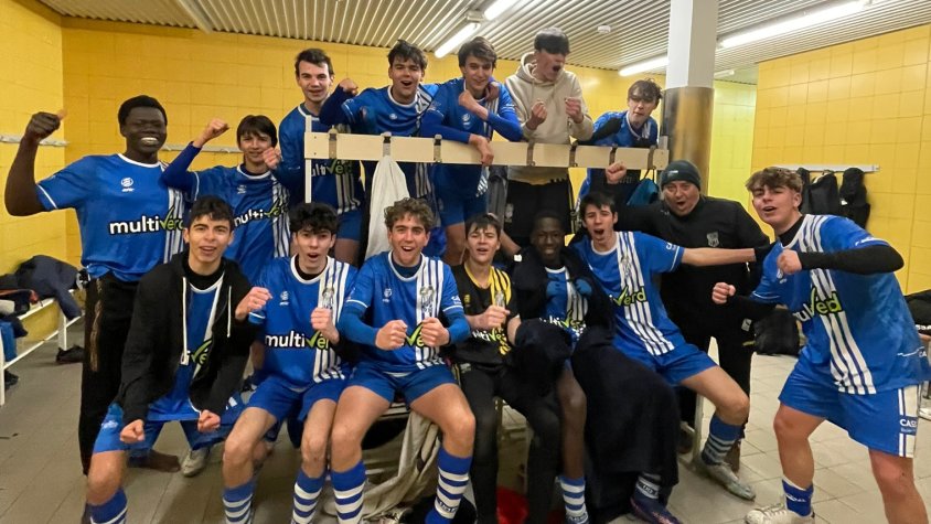L'equip juvenil B de la UD Cassà