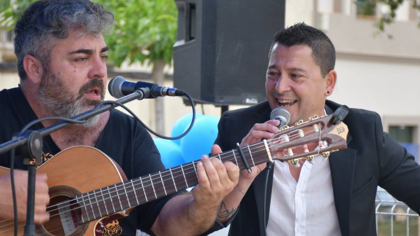 El candidat del PP,Antonio Ávila, ha actuat amb Toni Cayena