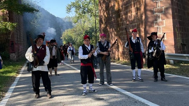 La colla dels Trabucaires de Cassà en un moment de la galejada.