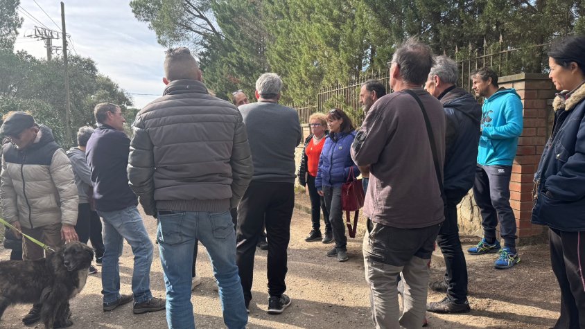 Manifestació -el mes de gener- contra l'ocupació d'una casa als Refugis les Gavarres