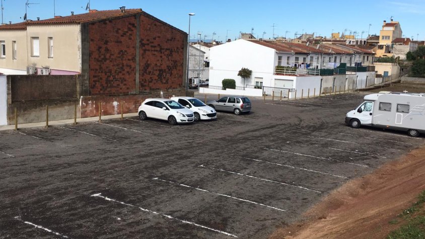 S’obre l’aparcament a la zona del carrer Poeta Machado amb 48 places d’estacionament gratuït