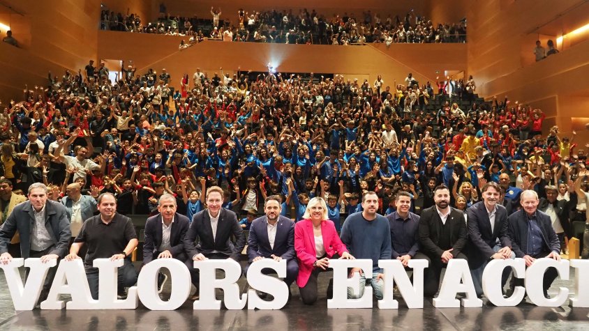 Foto de grup al final de l'acte