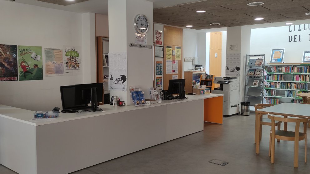 La Biblioteca de Cassà ha organitzat 64 activitats, dirigides als centres escolars, durant el curs 2025-2026.