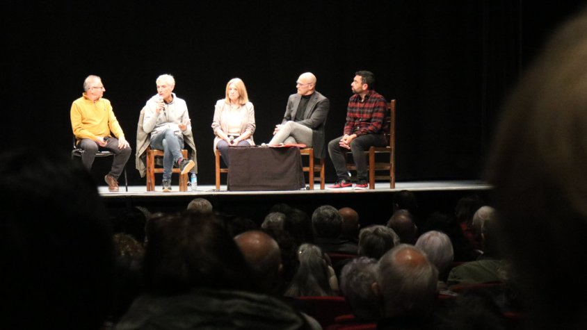 Tres moments de l'acte d'aquest migdia