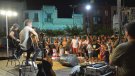Molt bona acollida a  la proposta de compra a la llum de les espelmes